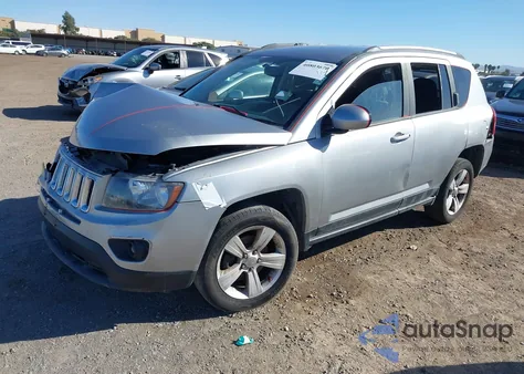 2016 Jeep Compass Sport z USA, uszkodzony, nr VIN 1C4NJCBA8GD568378